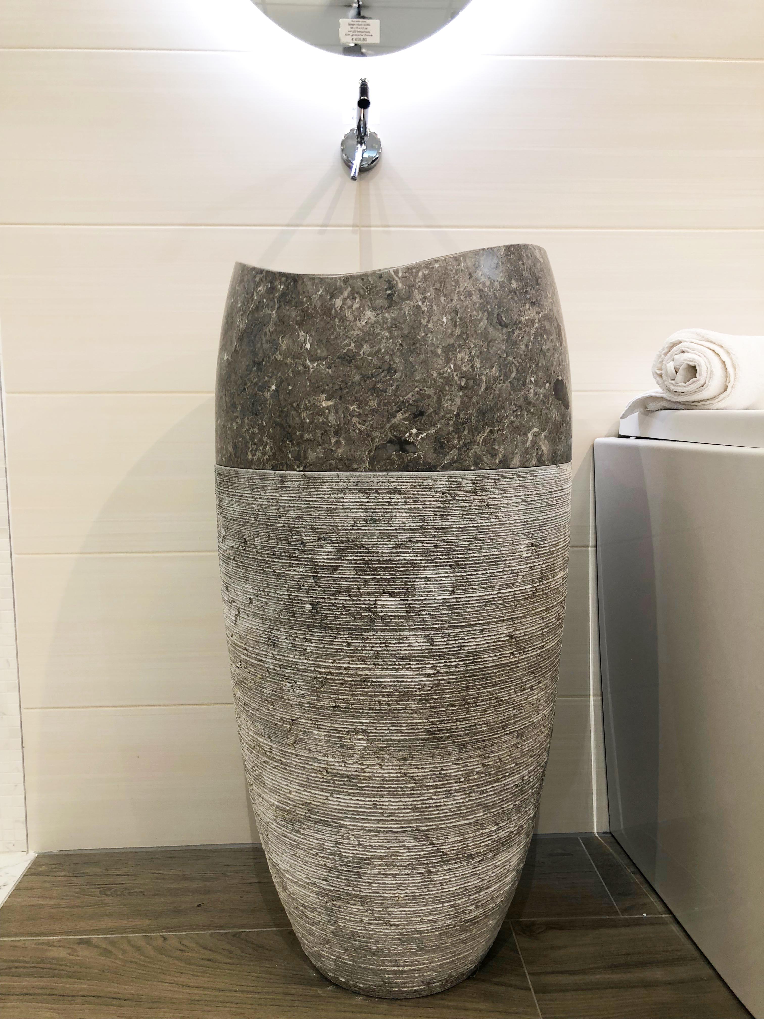 Freihstehender Marmor Waschtisch 45x45cm